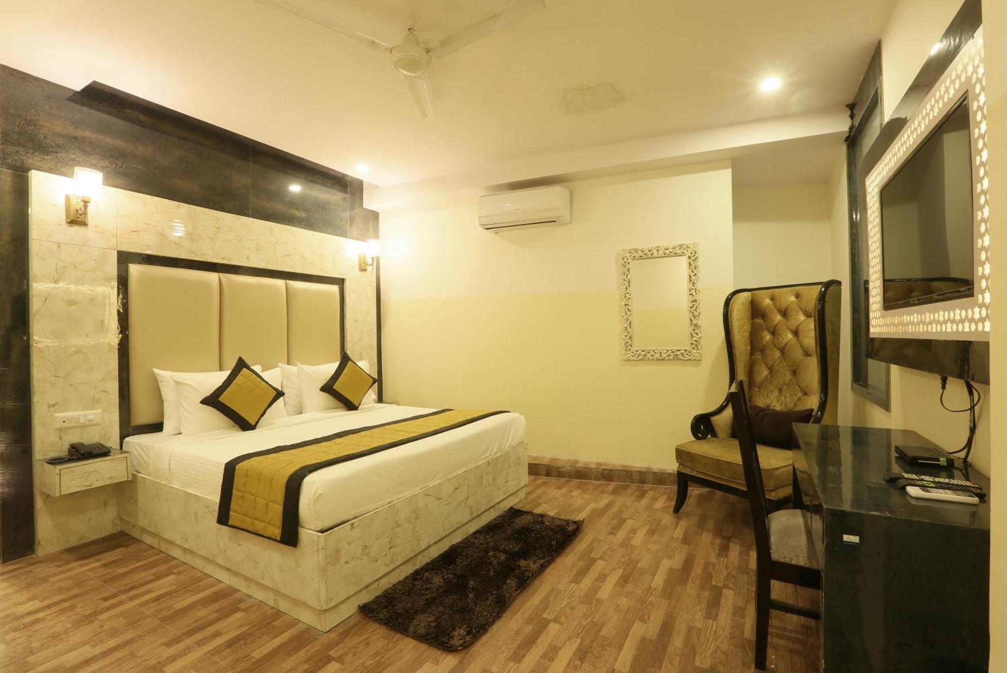 Plazzo Prime Plaza At Delhi Airport Panzió Új-Delhi Kültér fotó